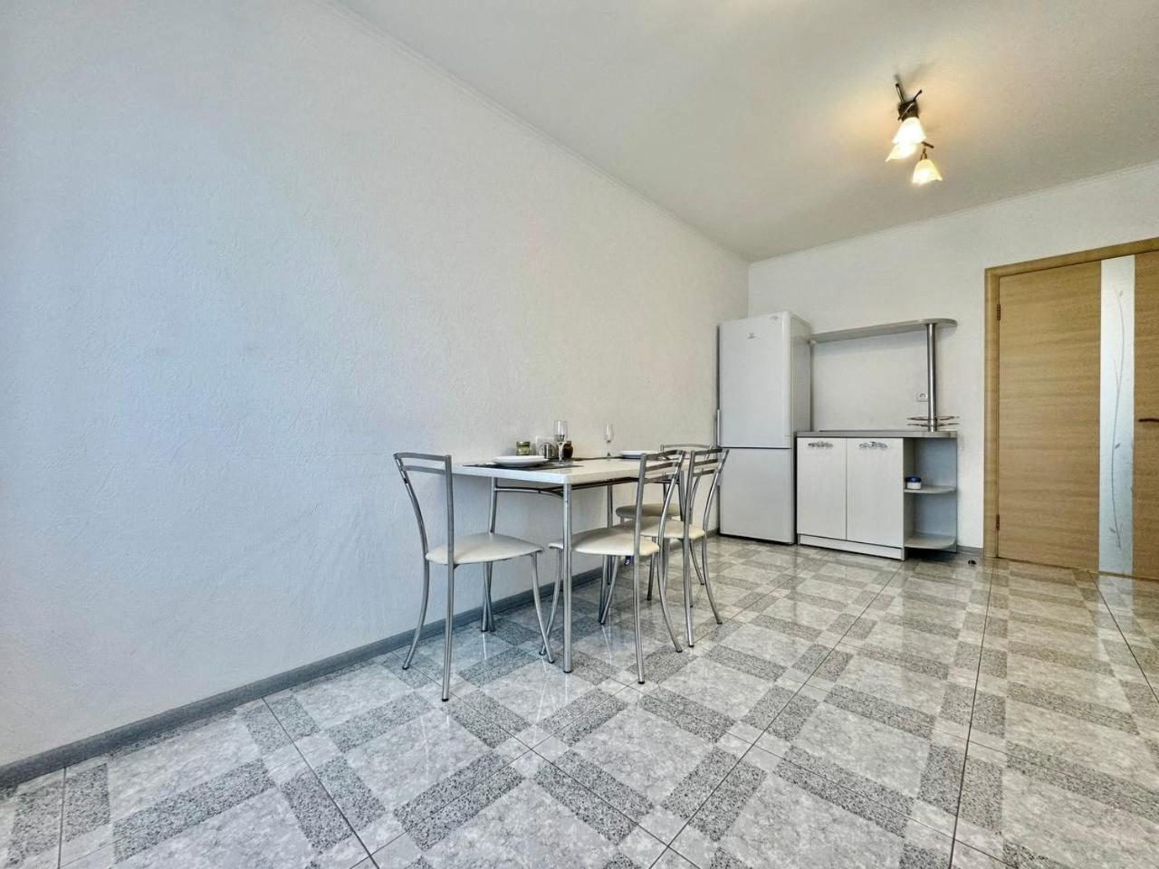 Apartpoltava Стильні Білосніжні Апартаменти, 2-Окремі Кімнати , Документи Для Відрядження , Банківський Чек Exterior foto